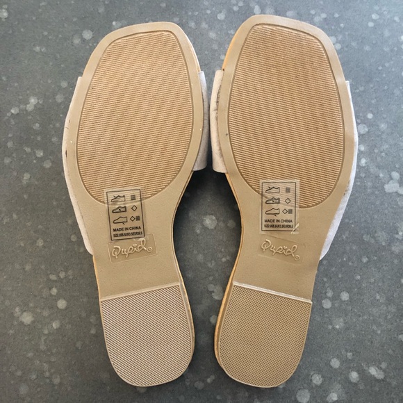 Adorable flats! - Picture 3 of 4